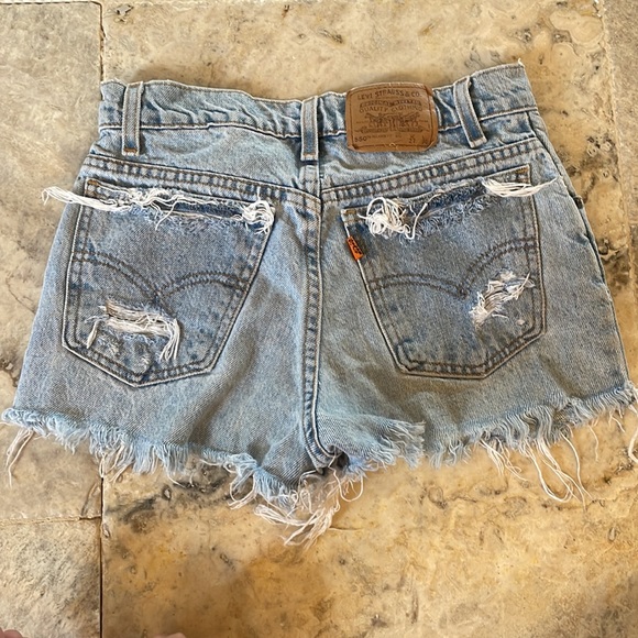 Levi shorts - Picture 3 of 6